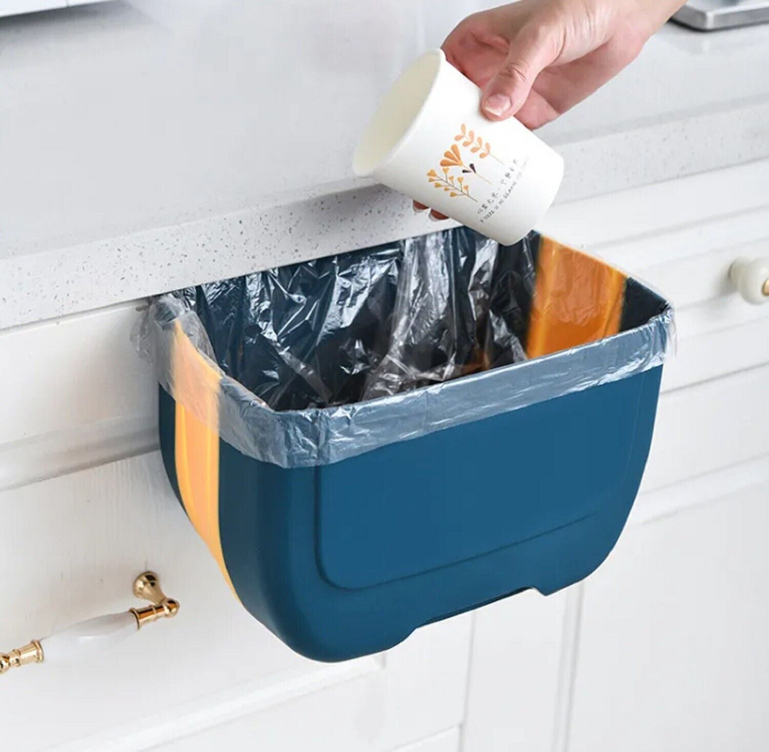 Mini Hanging Trash Can for Cabinet Door - Collapsible under Sink Garbage Bin